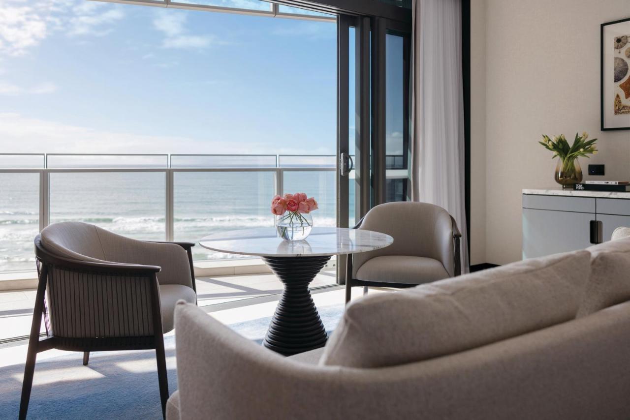 The Langham, Gold Coast And Jewel Residences Exteriér fotografie A suite at The Westin